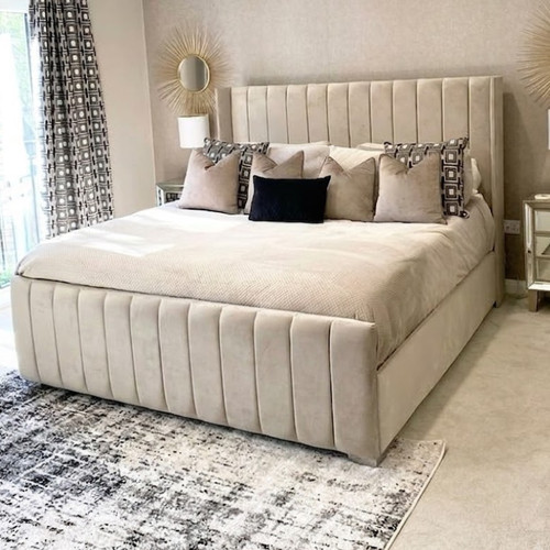 Double winged panel lined bed - double,