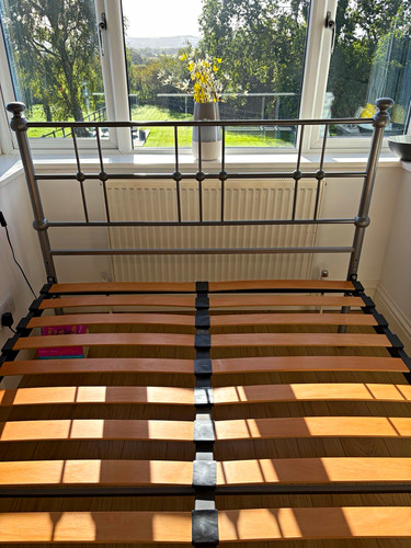 Grey metal double - double, bed